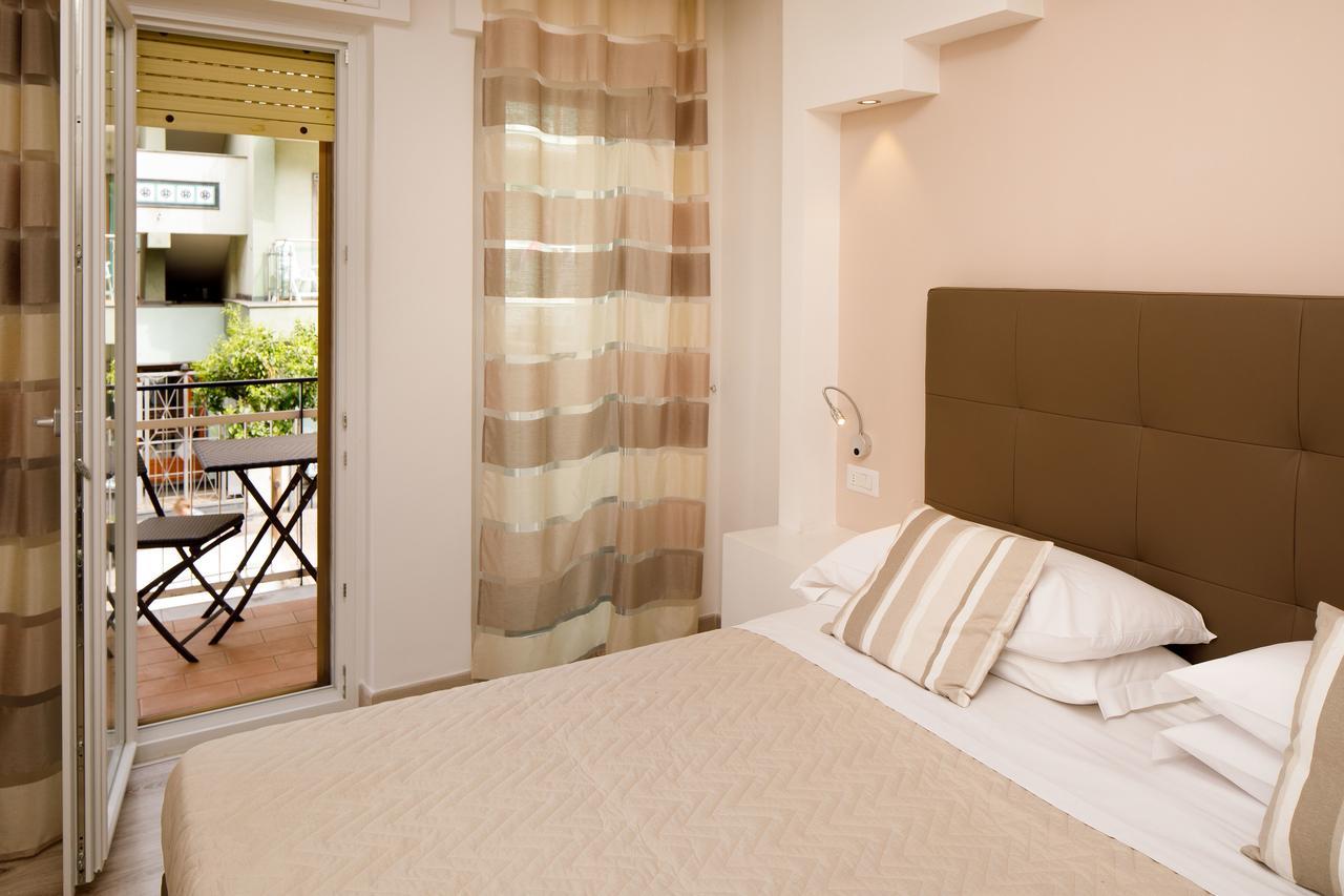 Sorrento Comfort Rooms Con Piscina Exterior foto